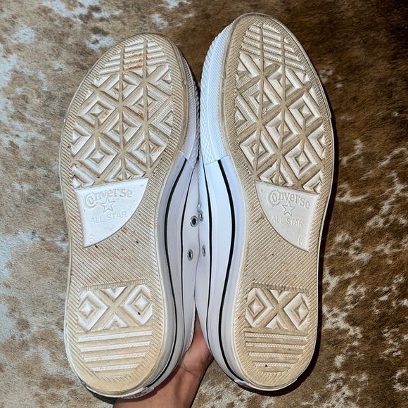 Low-top White Leather Platform Converse - Picture 4 of 5